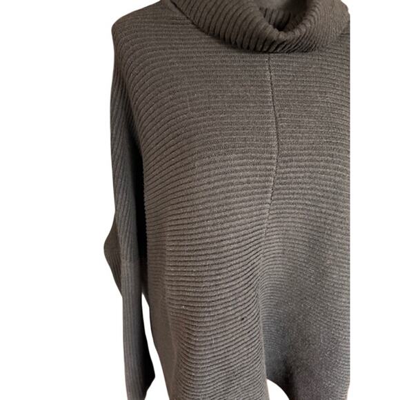 Sweet Romeo Black Ribbed Turtleneck Sweater Medium/Large - Picture 3 of 6